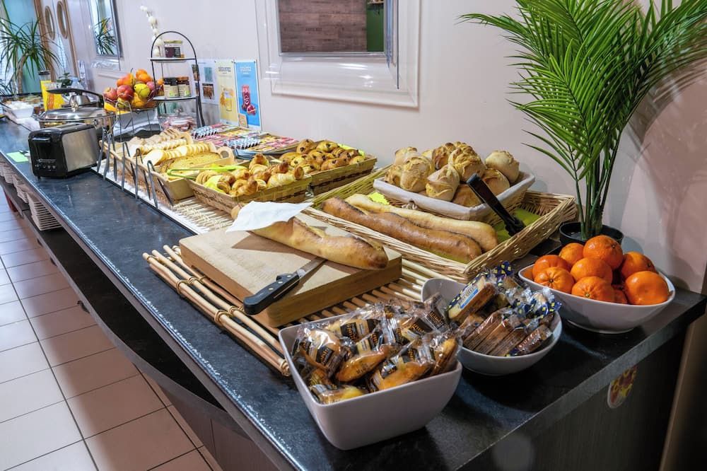 Brit Hotel Reims La Pompelle - ריימס - בופה
