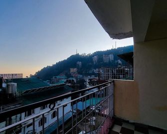 Oak view - Dharamshala - Balcony
