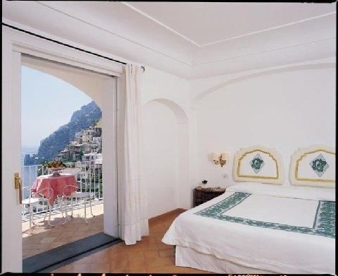 أوتل لانكورا