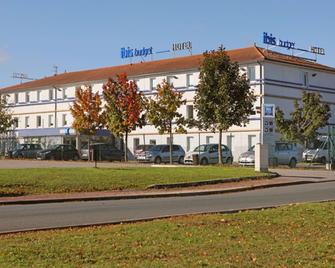 Ibis Budget Poitiers Nord Futuroscope - Chasseneuil-du-Poitou - Building