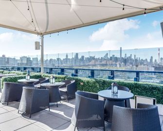 Vista LIC Hotel, BW Premier Collection - קווינס - שירותי מקום האירוח