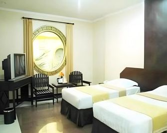 V3 Hotel - Surabaya - Bedroom