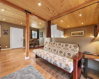 Silver Pines Lodge - Idyllwild - Sala de estar