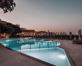 Mitsis Bali Paradise - Bali - Zwembad