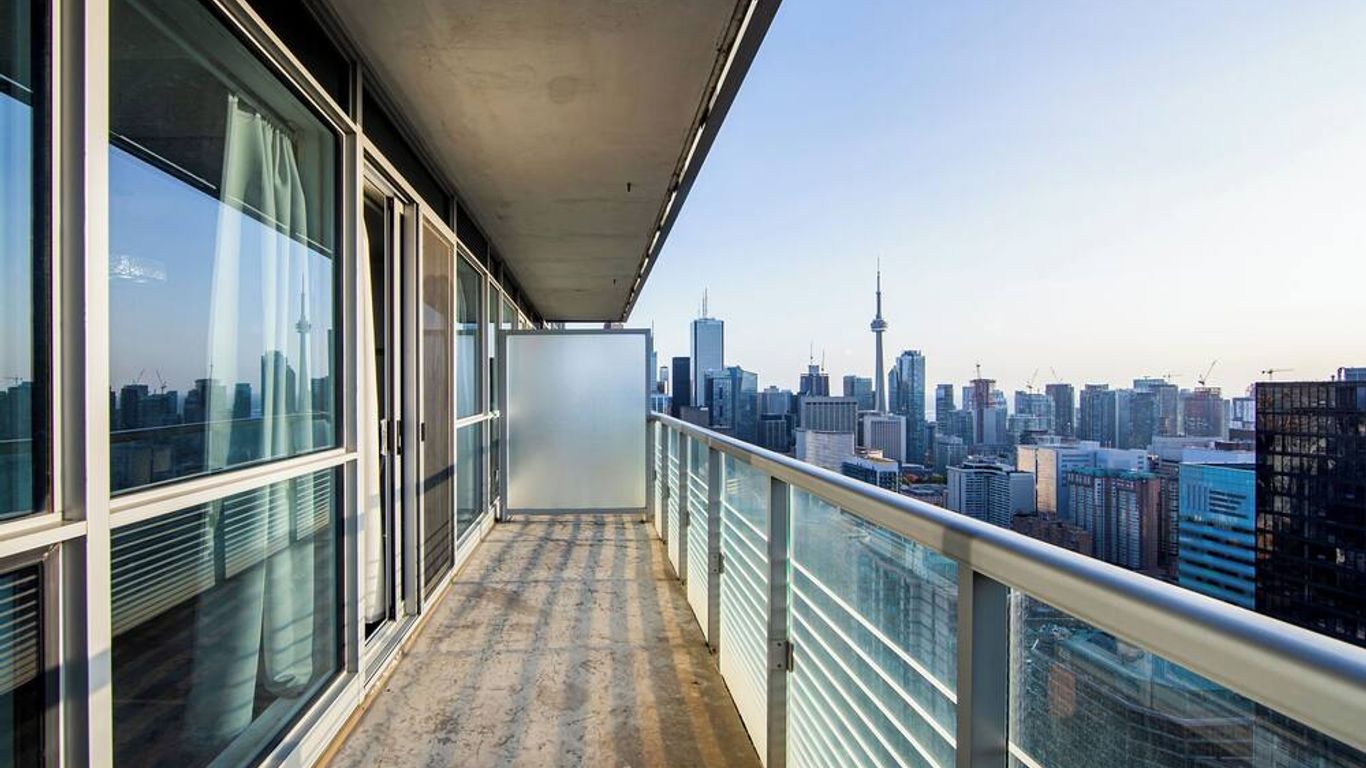 Altitude Suites Bellamond Yorkville