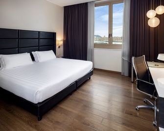 Holiday Inn Genoa City By IHG - Génova - Habitación