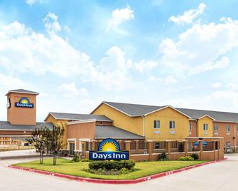 Days Inn by Wyndham Rockdale Texas - Rockdale - Building
