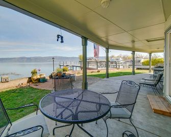 Fishing / Birdwatching Lakefront With Private Dock - Lakeport - Balcón