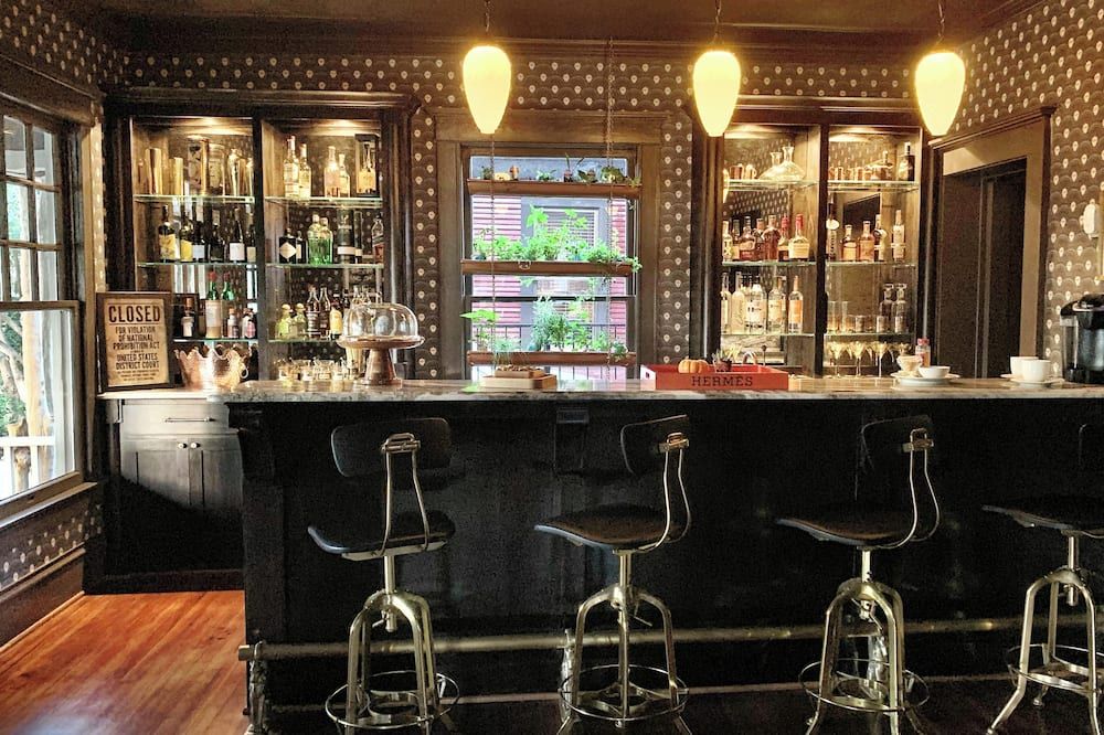 The Gaston - Dallas - Bar