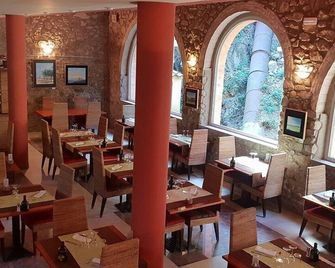 Hotel Spa La Central - Adults Only - Maçanet de Cabrenys - Restaurante