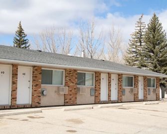 Prairie Oasis Tourist Complex - Moose Jaw - Bina