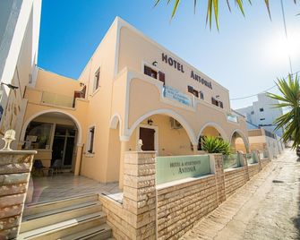 Antonia Apartments - Thera - Building
