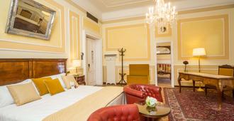 Hotel Bristol Palace - Genoa - Phòng ngủ