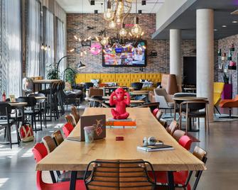 Moxy Frankfurt Airport Kelsterbach - Kelsterbach - Restaurante