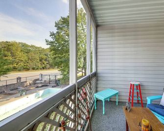 3 Mi to IU: Condo w/ Pool Access! - Bloomington - Balkon