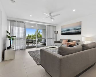 Noosa Hill Resort - נוסה הדס - סלון