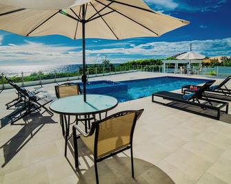 Calabura Villa - White House Modern Luxury Villa - Whitehouse - Piscina