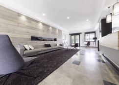 Compostela Suites - Madrid - Living room