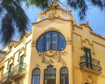 Hotel Noucentista - Sitges - Building