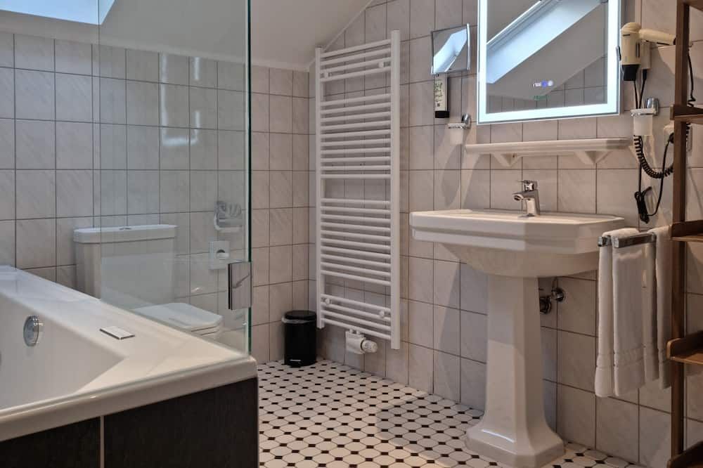Nassauer Hof - Limburg an der Lahn - Badkamer
