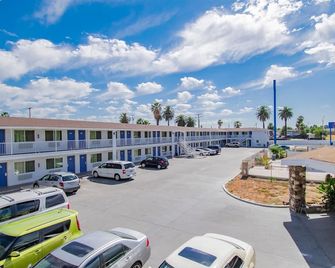 Motel 6 San Bernardino Ca Downtown - San Bernardino - Building