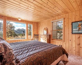 Chasm Cabin -- 20-Ncd0048 Cabin - Estes Park - Bedroom
