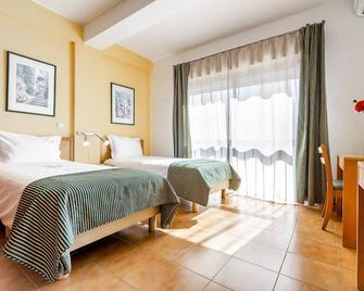 Altura Inn Beach - Altura - Bedroom