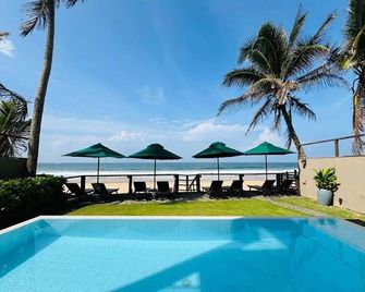 Ten30 Hikkaduwa - Hikkaduwa - Uima-allas