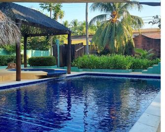 Spacious 8-bedroom, 22-guests chalet in tranquil Puerto San José with AC - San Jose - Piscina