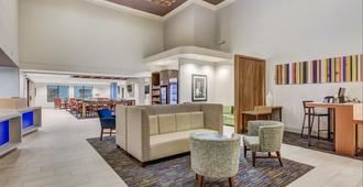 Holiday Inn Express & Suites Greenville Airport - Greer - Living room
