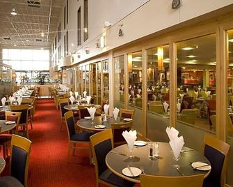 Premier Inn Lon Heathrow Airport T2 & T3 (Bath Rd) - Hounslow - Restaurant