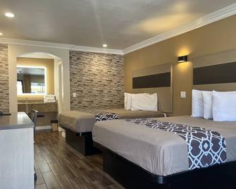 Walnut Inn & Suites West Covina - West Covina - Camera da letto