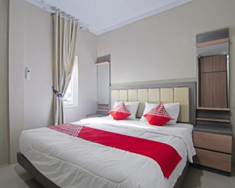 OYO 91681 Raysa Homestay - Pekanbaru - Bedroom