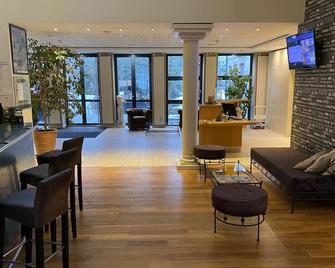 Cerise Luxeuil Les Sources - Luxeuil-les-Bains - Lobby
