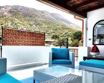 Pensione La Giara - Vulcano - Balcony