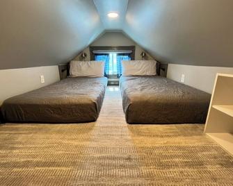 Loft Apt Just off C&O near Harpers Ferry, AT, train to DC, & Frederick - Brunswick - Habitación