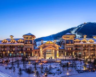 Hyatt Regency Changbaishan - Baishan - Building