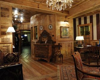 Laghetto Alpine Hotel & Restaurant - Brusson - Lounge