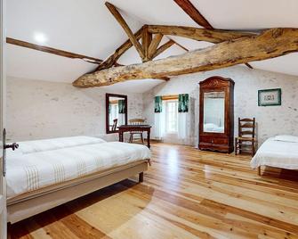 Lovely Home In Les Leves Et Thoumeyra - Les Lèves-et-Thoumeyragues - Schlafzimmer