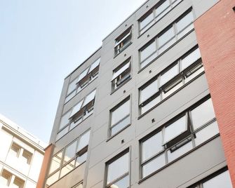 Rusholme Place - Manchester - Budynek