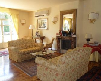 Hotel Sant'Andrea - ראבנה - סלון