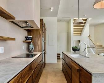 Spacious One Bedroom in Silverlake, Los Angeles - Los Angeles