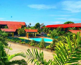 Madang Star International Hotel - Madang - Pool