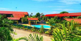 Madang Star International Hotel - Madang - Piscina