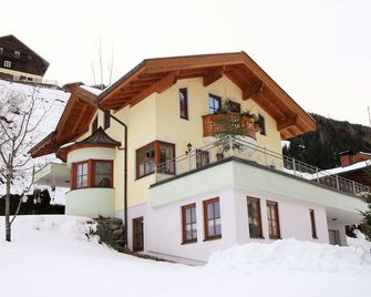 Apartment in Hüttschlag near Ski Bus - Hüttschlag - Gebäude