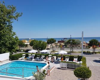 Hotel Promenade Universale - Cesenatico