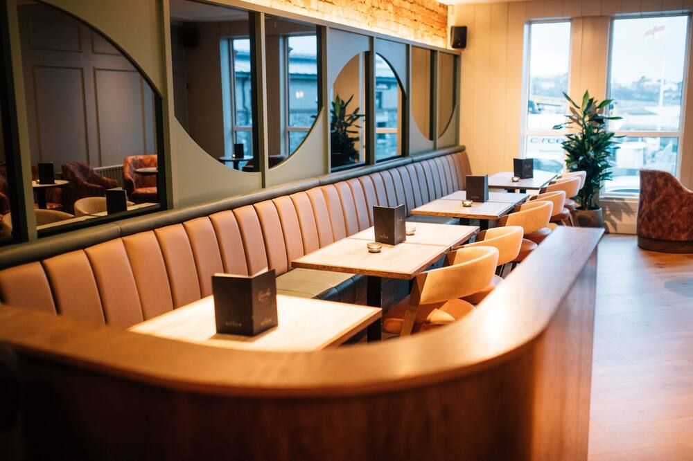 ذا ناينز، بانجور مارينا