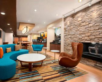Fairfield Inn & Suites by Marriott Minneapolis-St. Paul Airport - Mendota Heights - Lounge