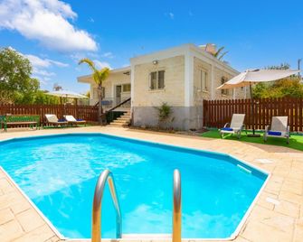 Yiangos House - Polis Chrysochous - Piscine