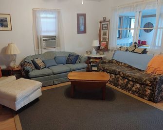 'Cozy Cove' Cottage on Lake Carey - Tunkhannock - Obývací pokoj